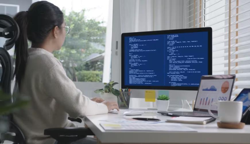 站前区企业数字化解决方案：机器学习赋能商业模式升级的核心路径